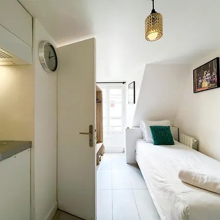 144 - Urban Charming In